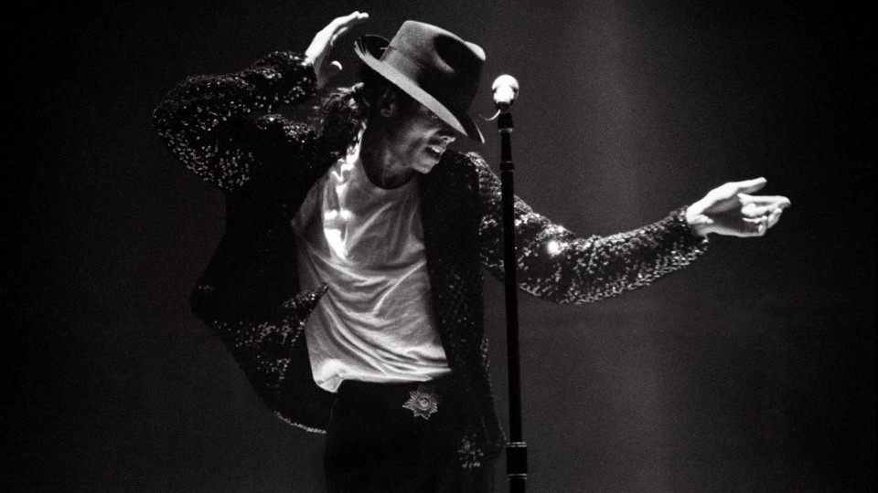 Beat it: a moonwalk through Michael Jackson's fashion history, Fashion