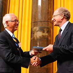 Richard Oppel and Steven Pearlstein