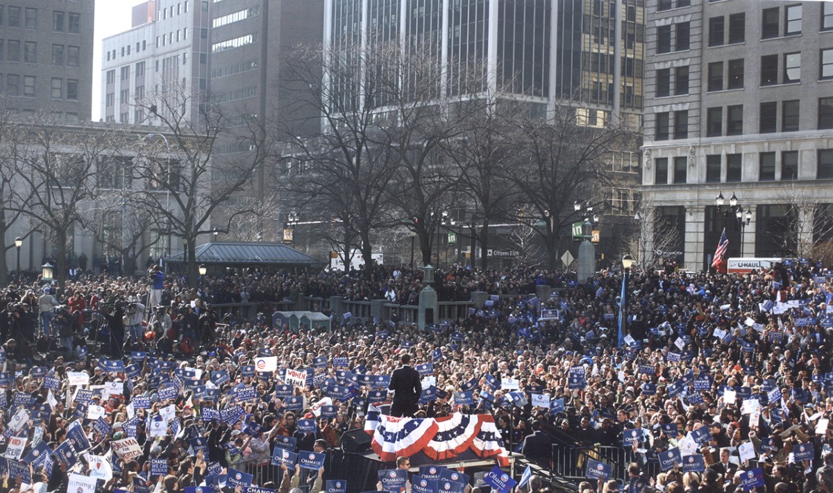 Senator Obama addressing a rally in Rodney Square in downtown Wilmington, Del. 