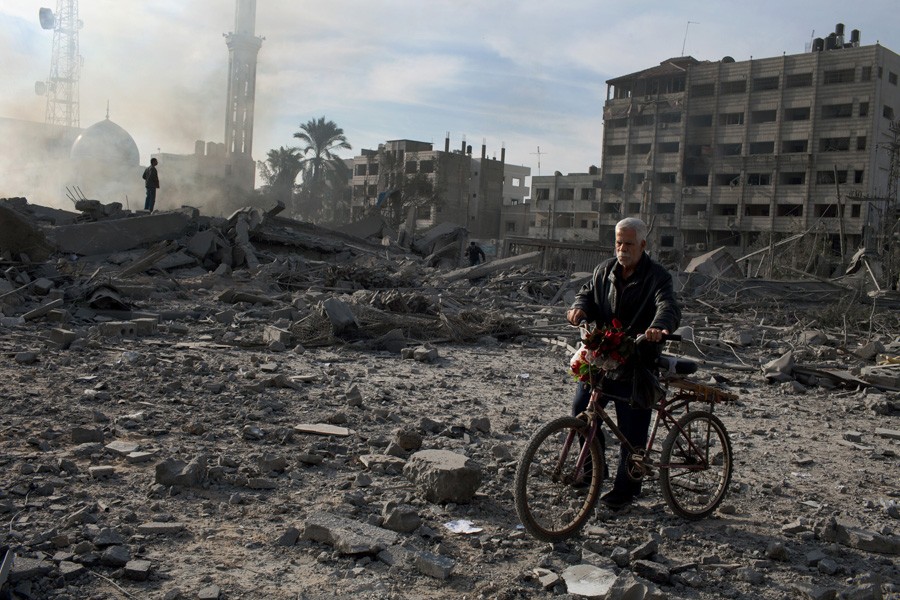A building that was destroyed overnight in Gaza City. (November 26, 2012)
